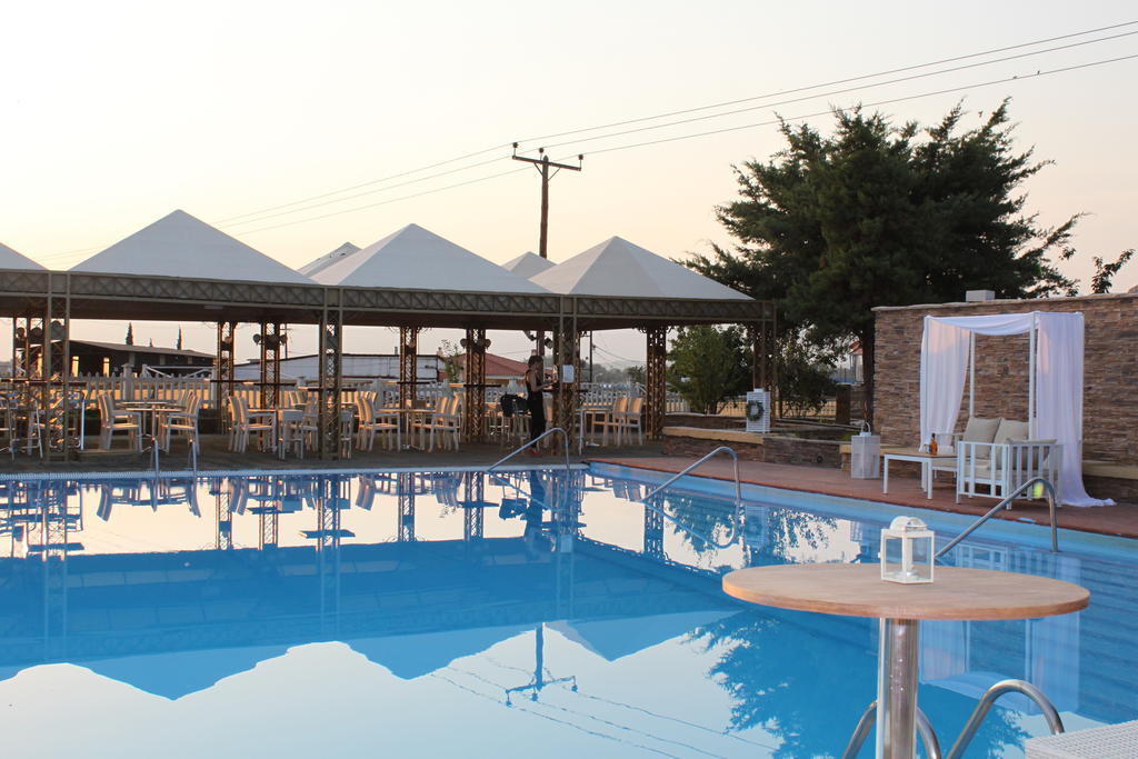 Chris & Eve Mansion Hotel Komotini Bagian luar foto