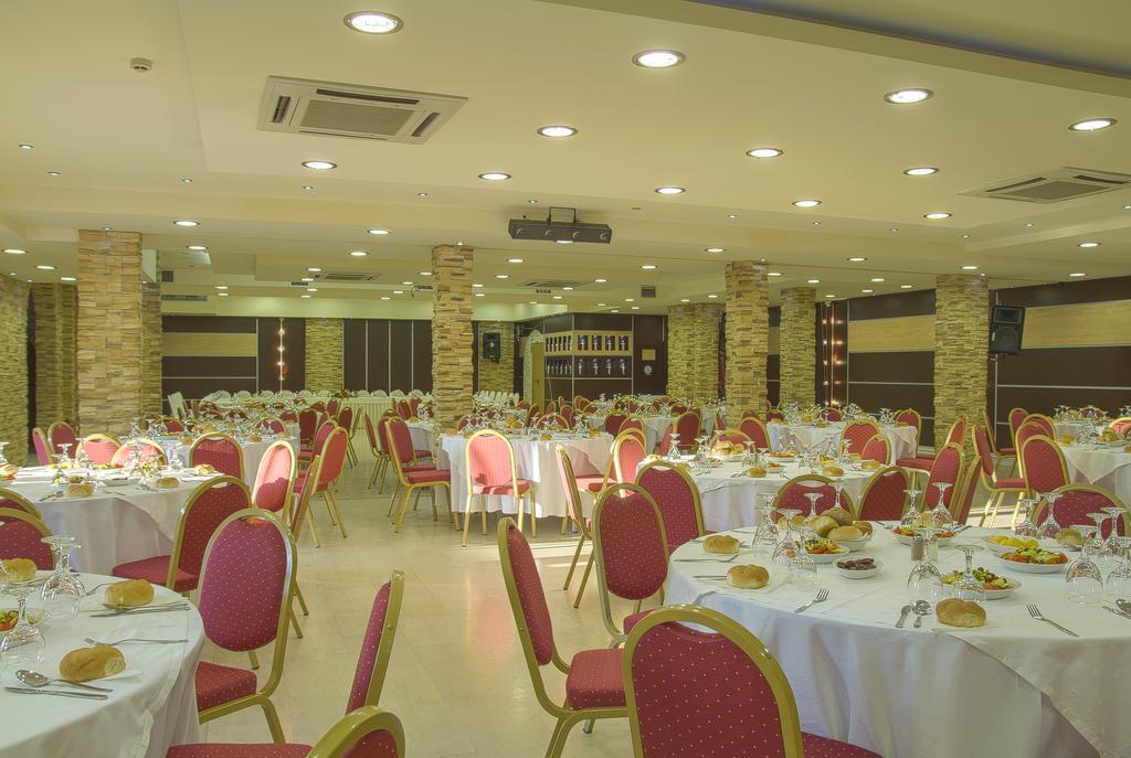 Chris & Eve Mansion Hotel Komotini Bagian luar foto